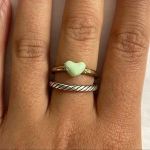 Dainty heart ring!